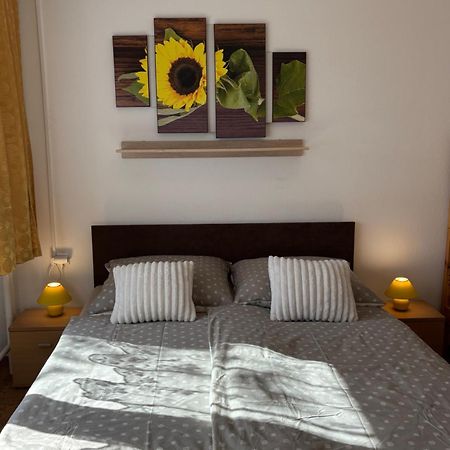 Apartmanovy Dom Grand Штурово Екстер'єр фото