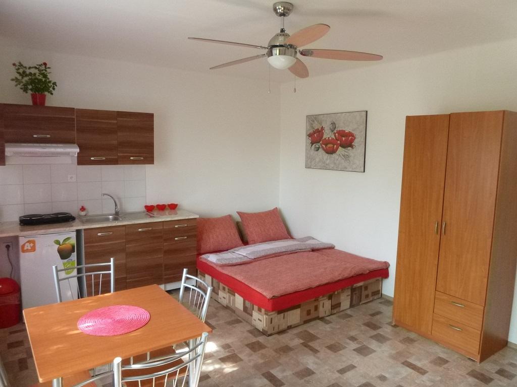 Apartmanovy Dom Grand Штурово Екстер'єр фото