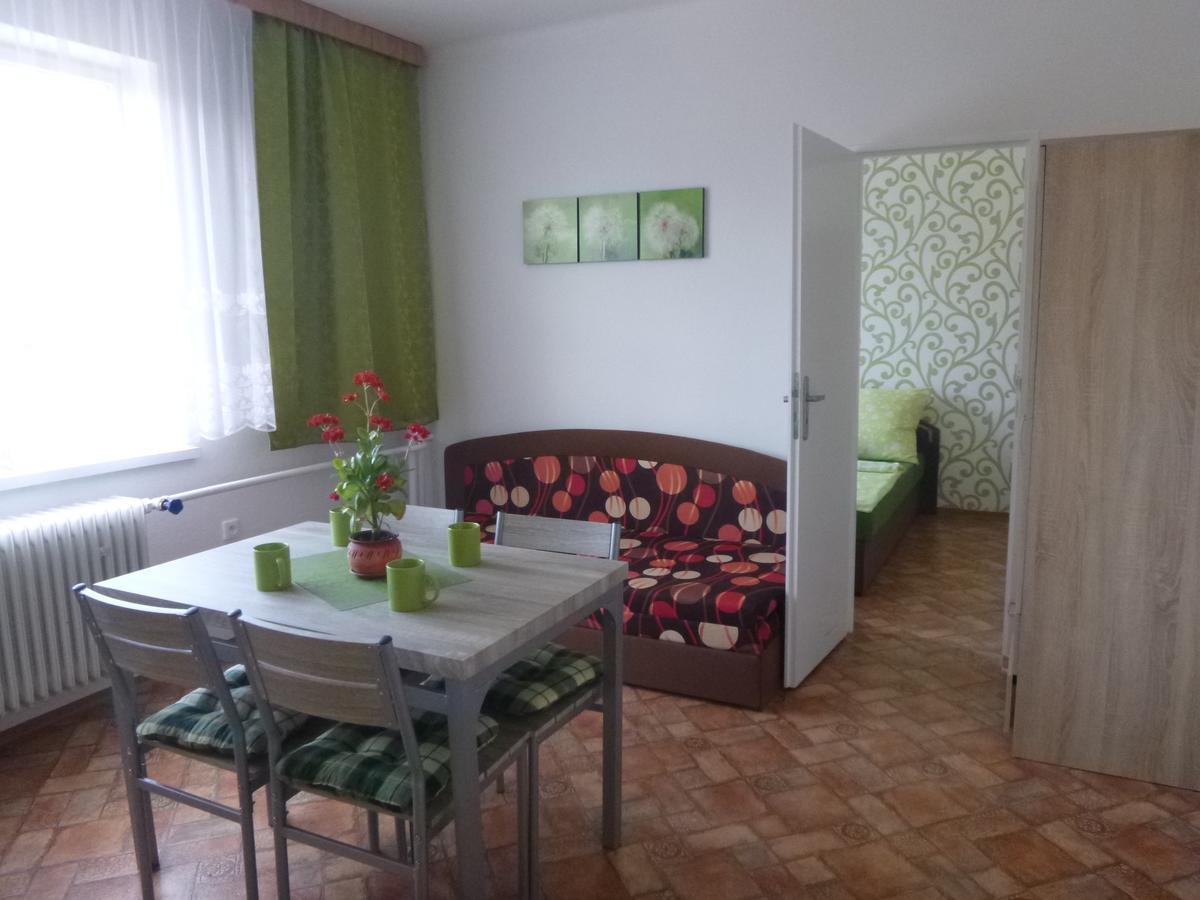 Apartmanovy Dom Grand Штурово Екстер'єр фото